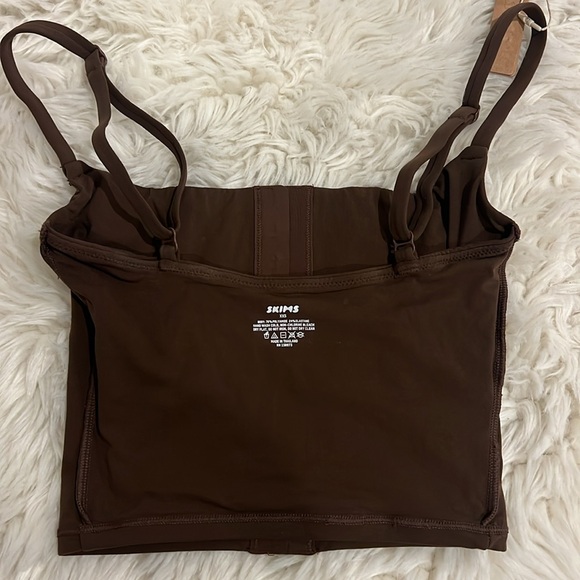 SKIMS Fits Everybody Adaptive Cami in Cocoa XXS NWT - Picture 5 of 7